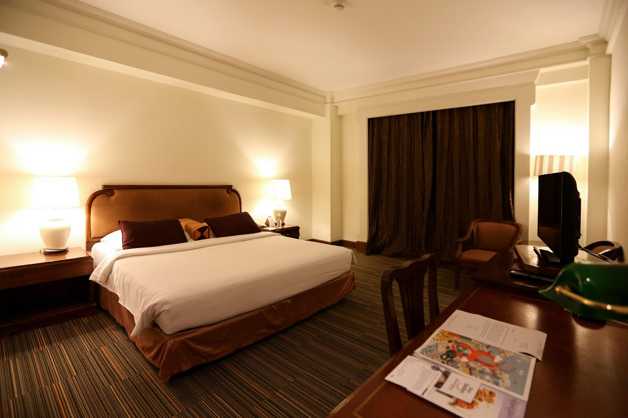 The Imperial Hotel & Convention Centre Korat Nakhonratchasima Екстериор снимка