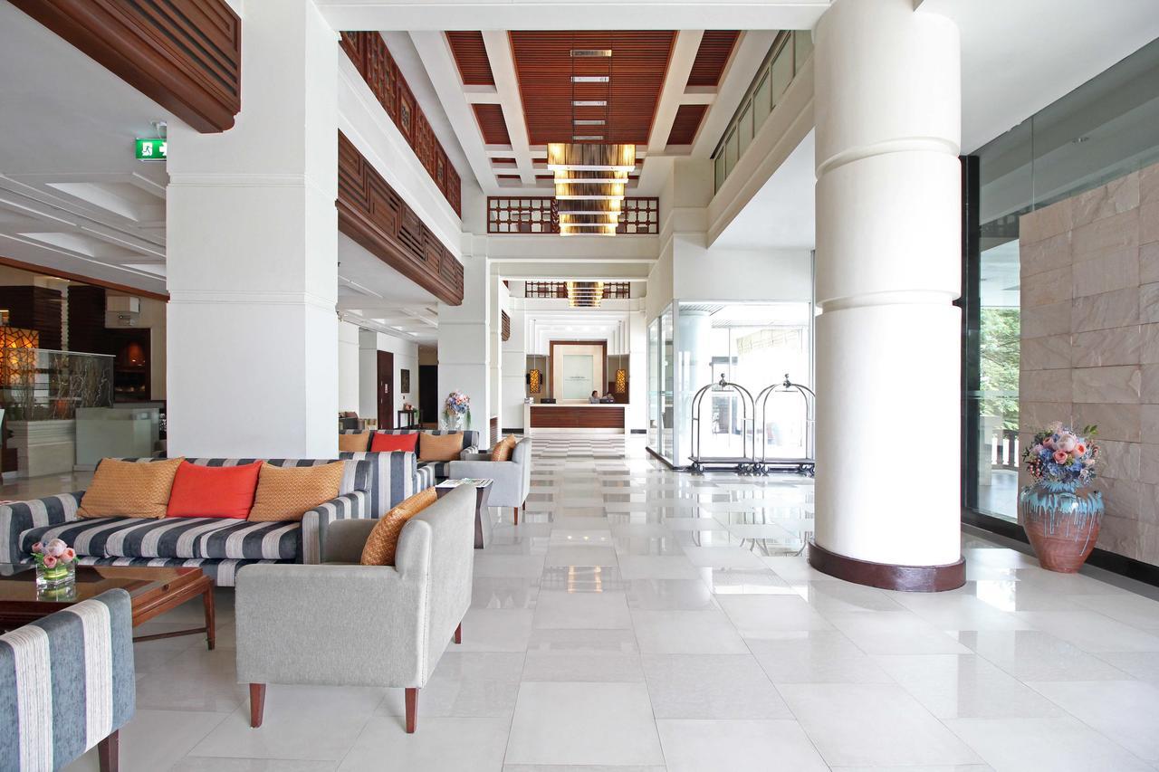 The Imperial Hotel & Convention Centre Korat Nakhonratchasima Екстериор снимка